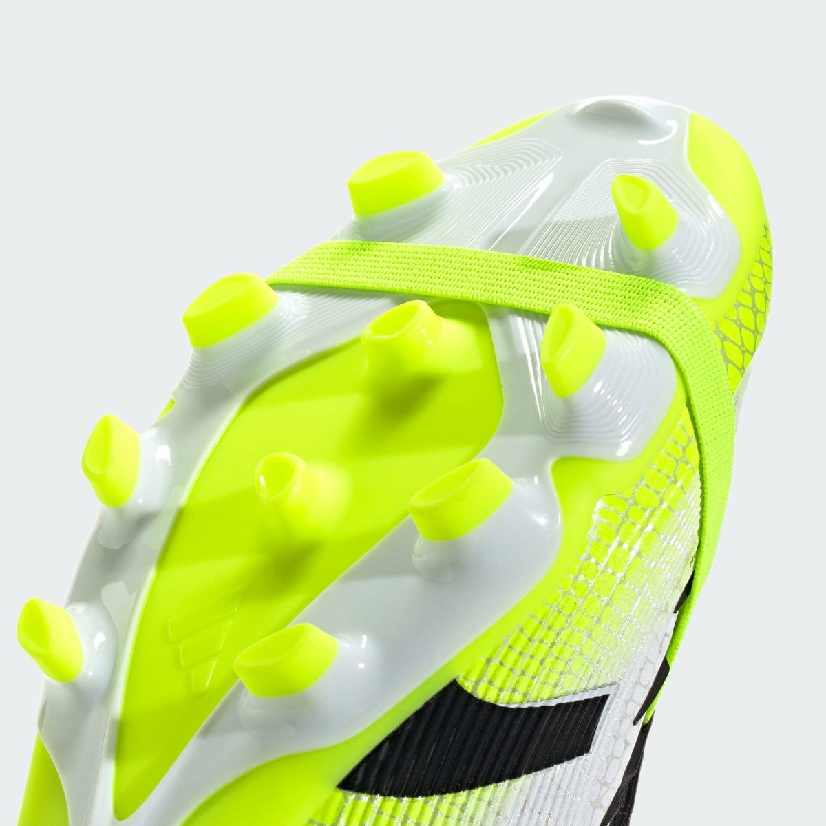 Chaussure Predator Pro Languette Rabattable Multi-Surfaces Chaussure Predator Pro Languette Rabattable Multi-Surfaces cloud white / core black / lucid lemon, adidas Performance