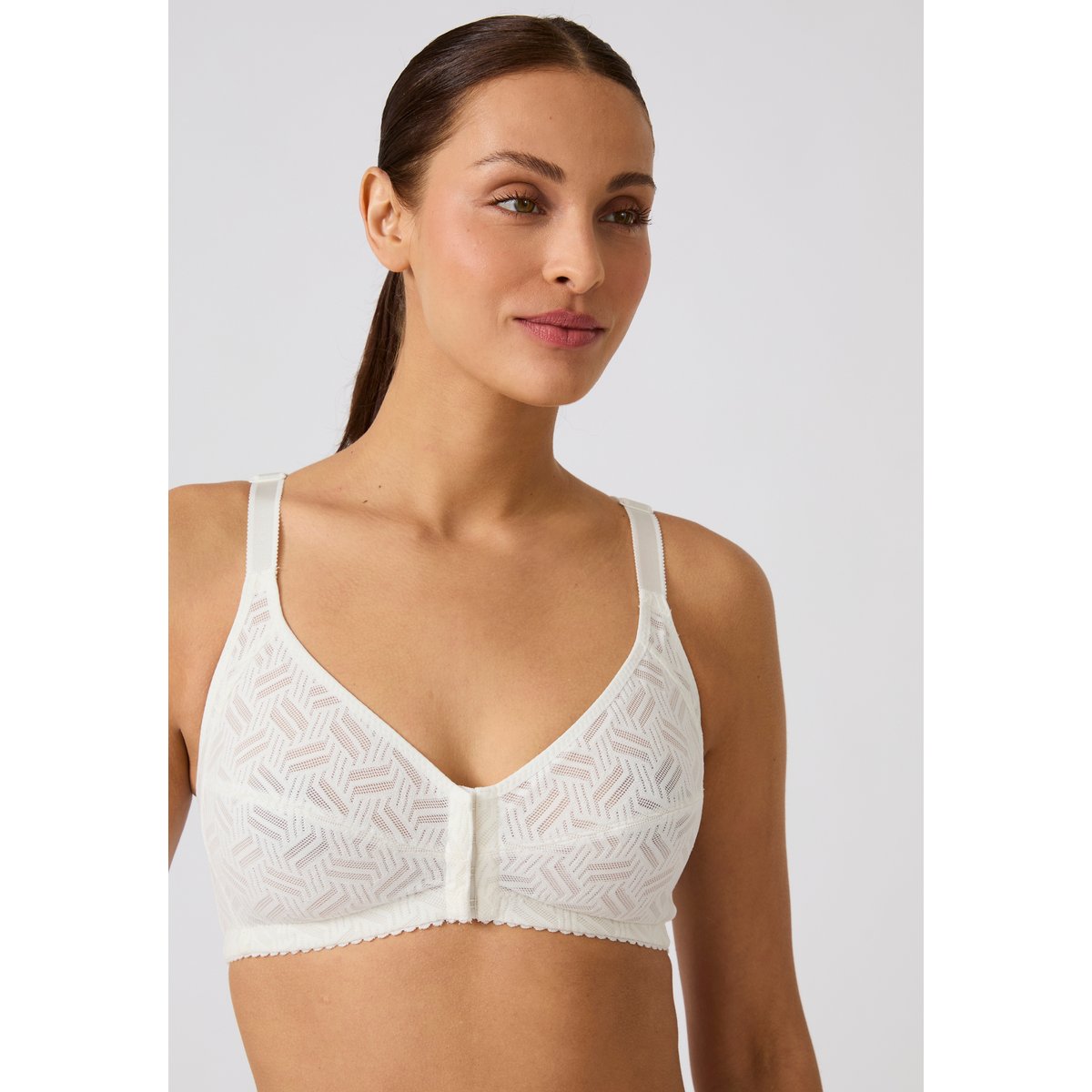 Soutien-gorge léger renfort dos sans armatures ouvert devant blanc cassé, DAMART