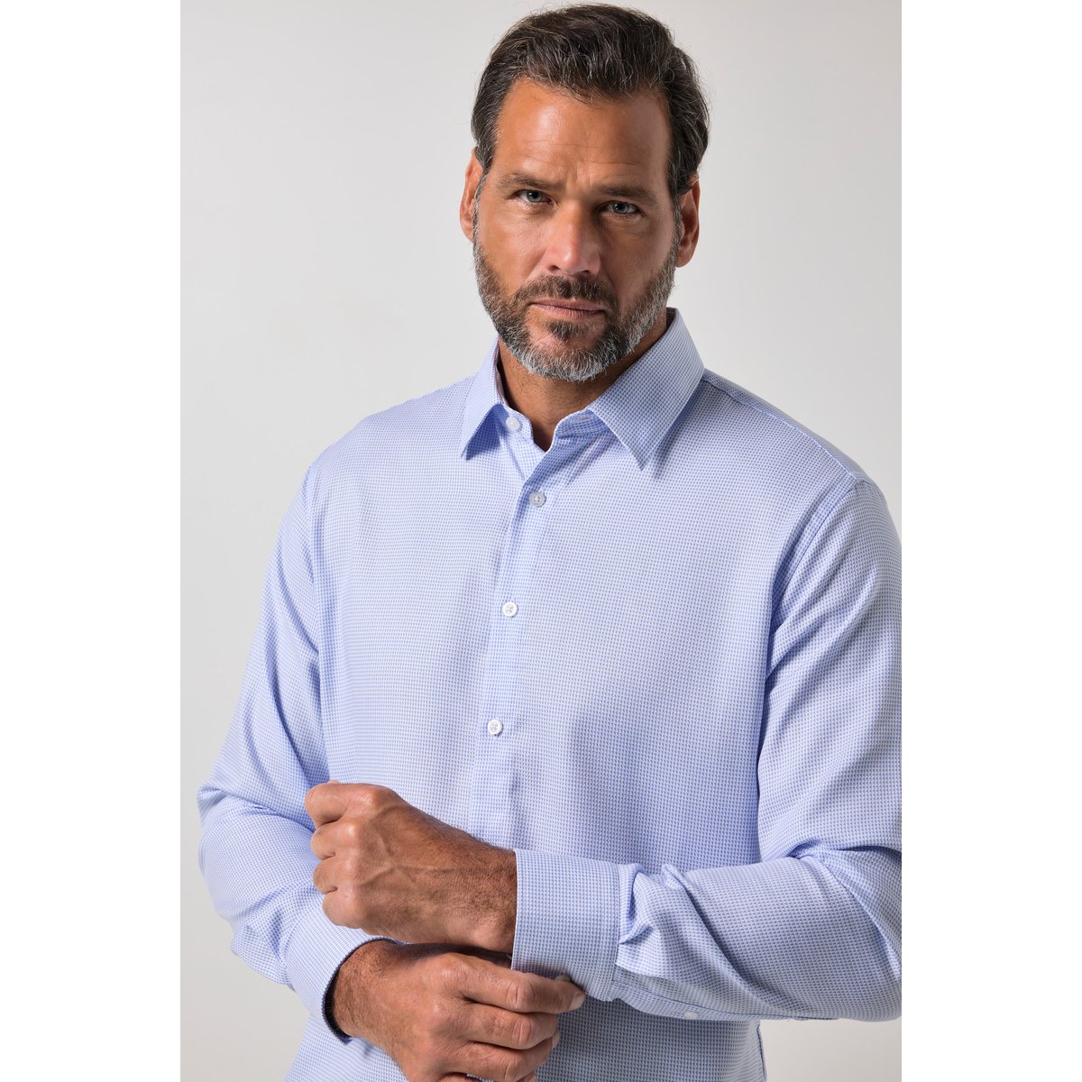 Chemise infroissable bleu clair, JP1880
