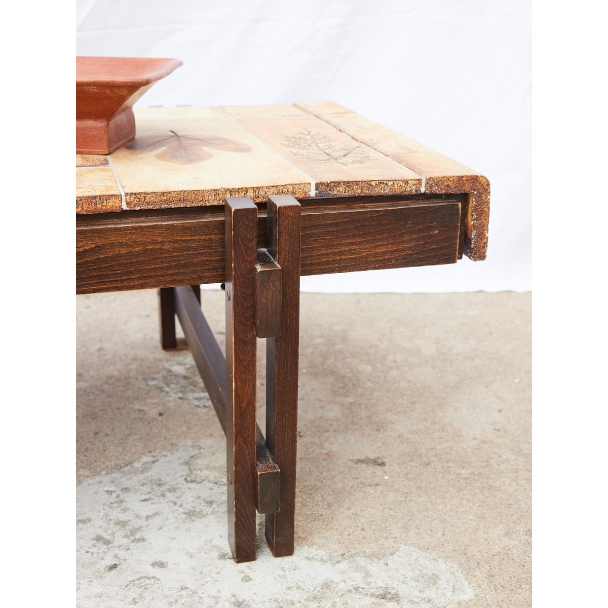 Table basse design Marie-Pierre N°87 - Bon état bois foncé, DEBONGOUT