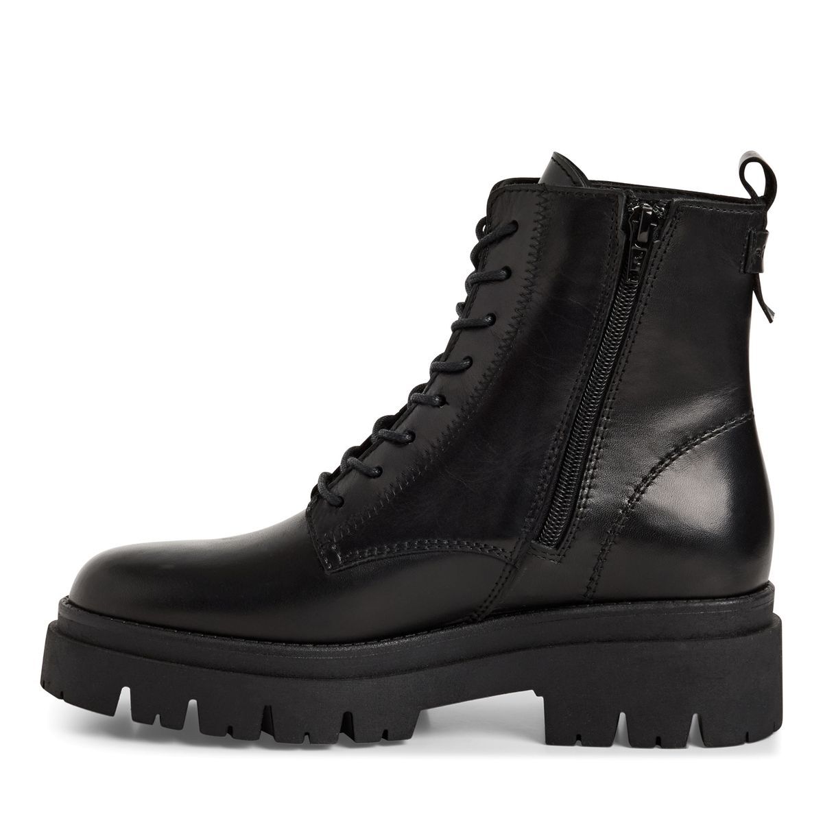 Bottine en cuir noir, TAMARIS