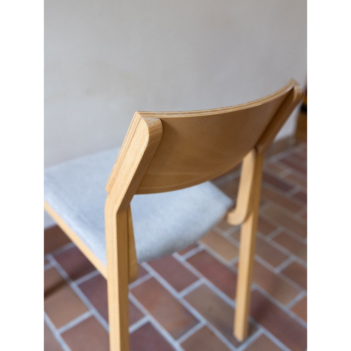 Lot de 4 chaises chêne clair Alma N°1793 - Bon état beige, DEBONGOUT