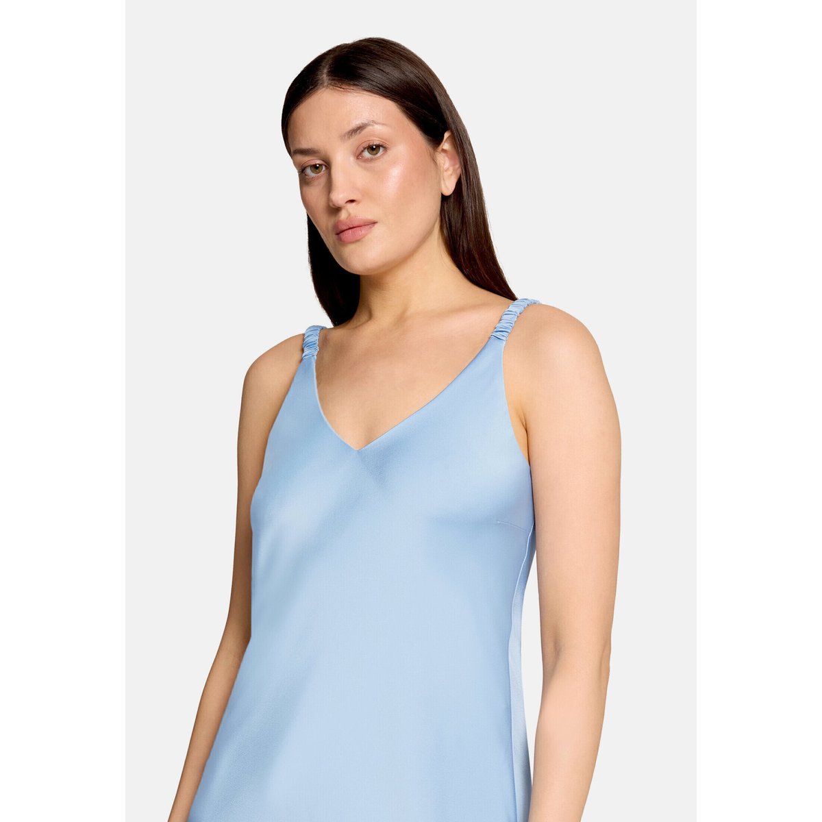 Robe de soirée à larges bretelles soft sky, VERA MONT