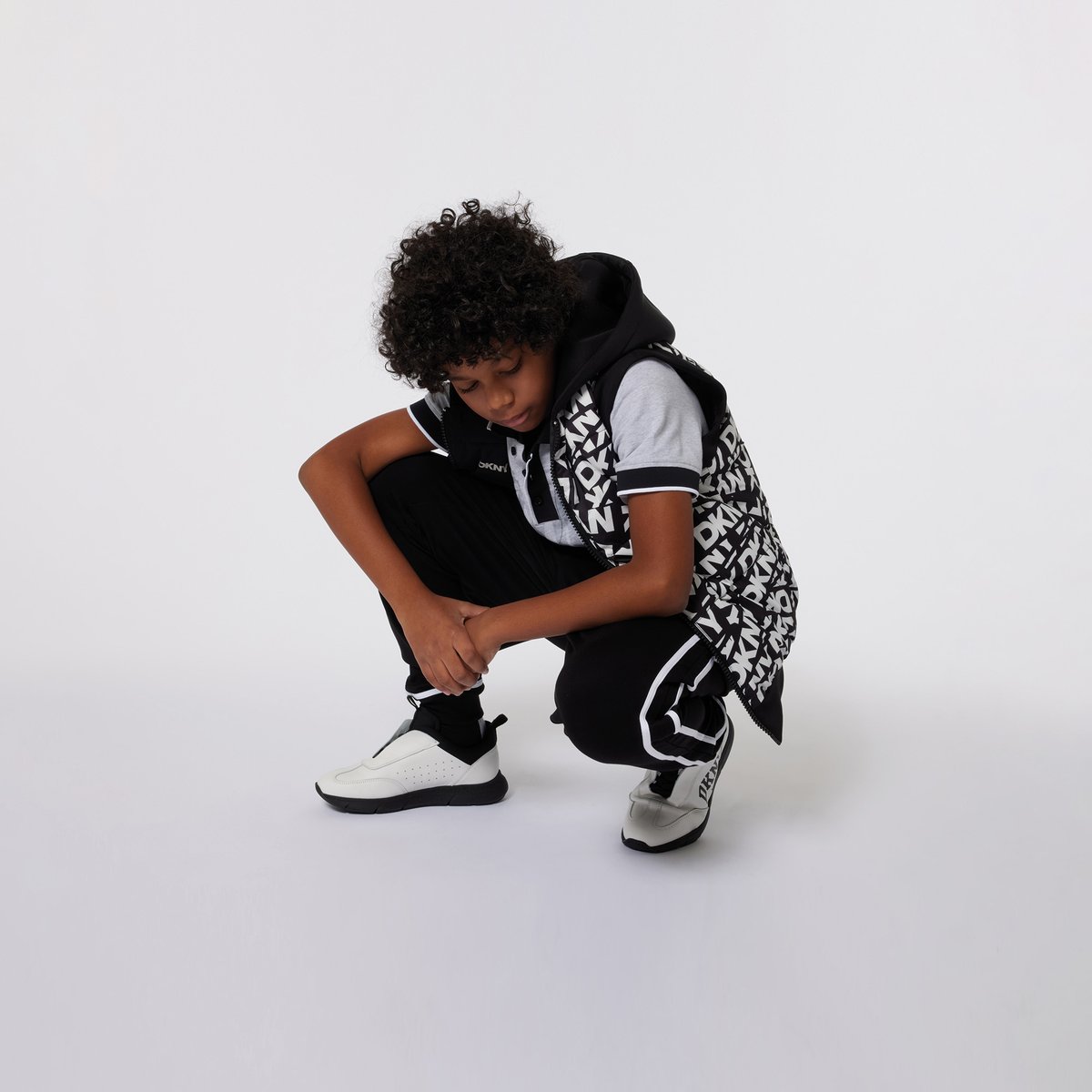 Doudoune sans manche à capuche blanc, DKNY