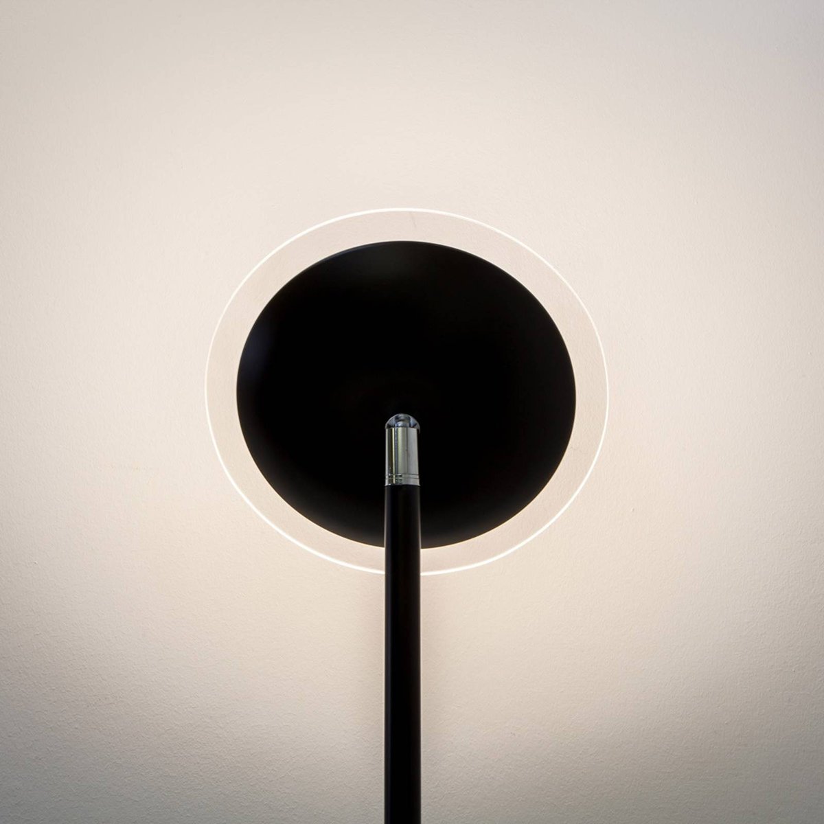 Lampadaire en métal moderneLED, Malea noir, transparent, LINDBY