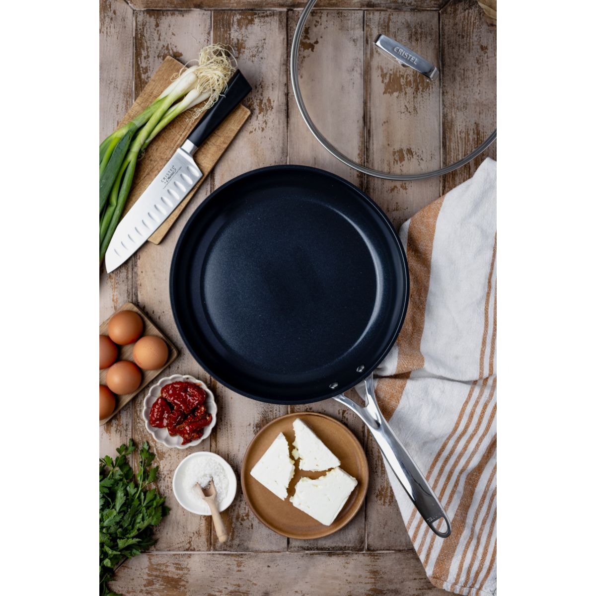 Poêle en aluminium, revêtement céramique Ceraliss+ CASTEL'PRO noir, CRISTEL