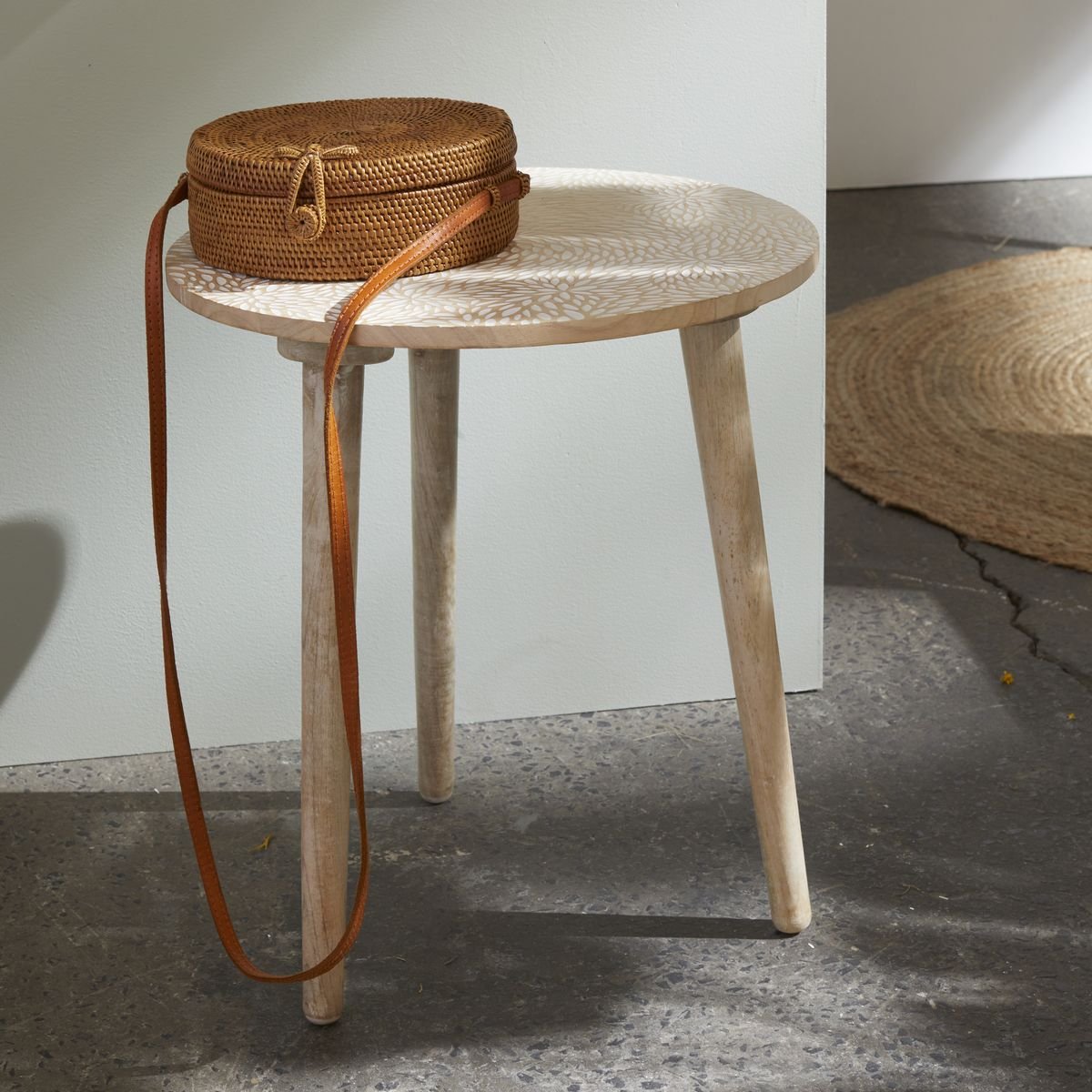 Bout de canapé imprimé motif devant bois MANGO WOOD beige, FACTORY