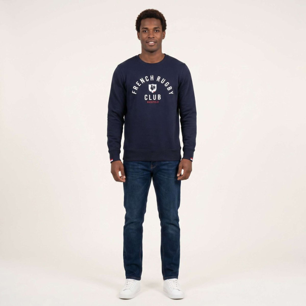 Sweat en coton biologique mélangé marine uni pourvu d'un col rond bleu foncé, RUCKFIELD