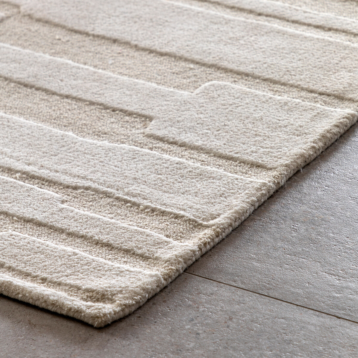 Alford Tufted Tonal Rug white, SO'HOME