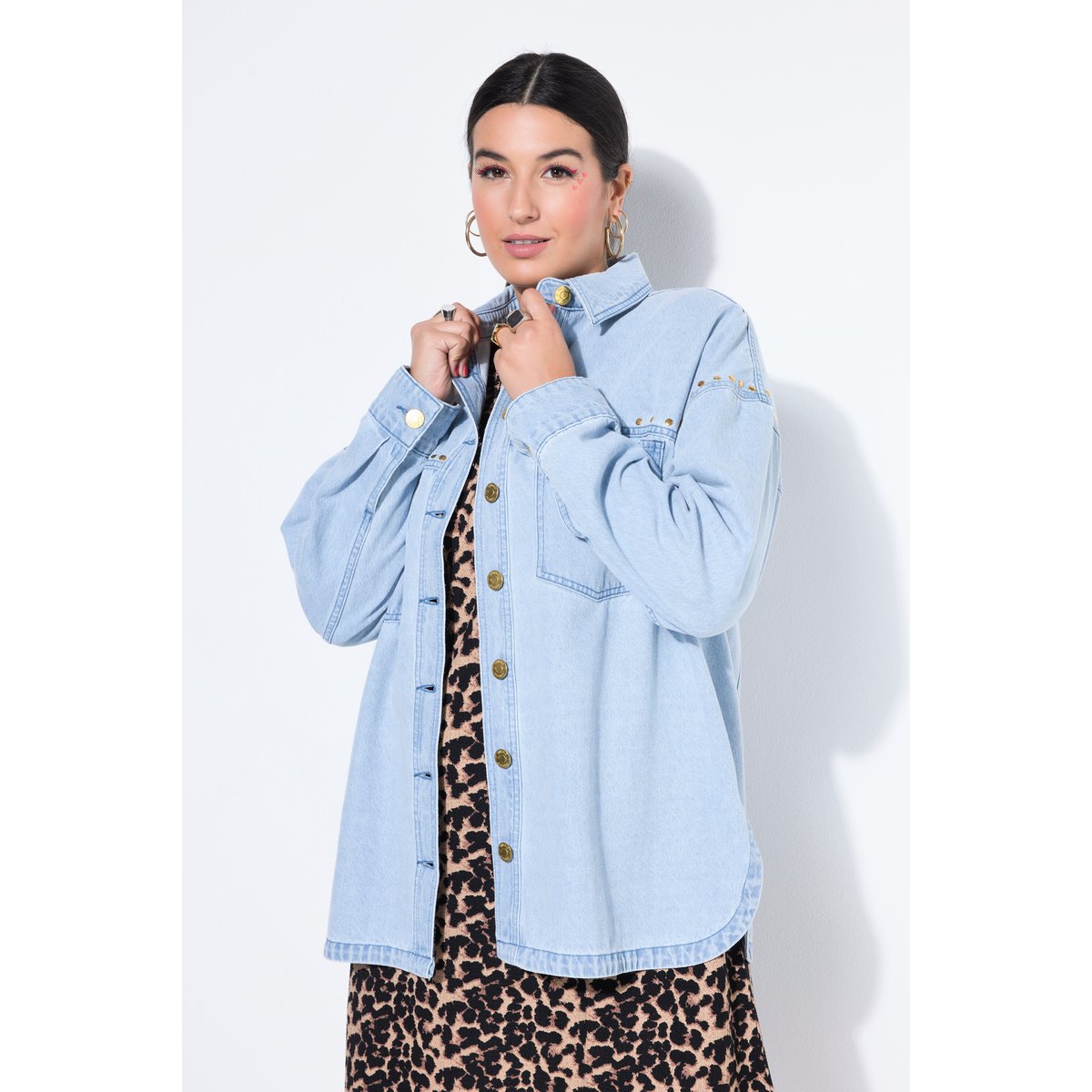 Chemisier en jean oversize bleu clair, STUDIO UNTOLD