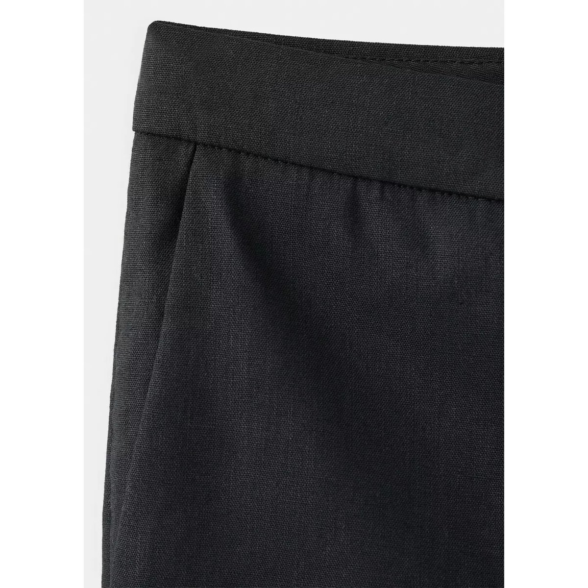 Pantalon capri en lin noir, MANGO
