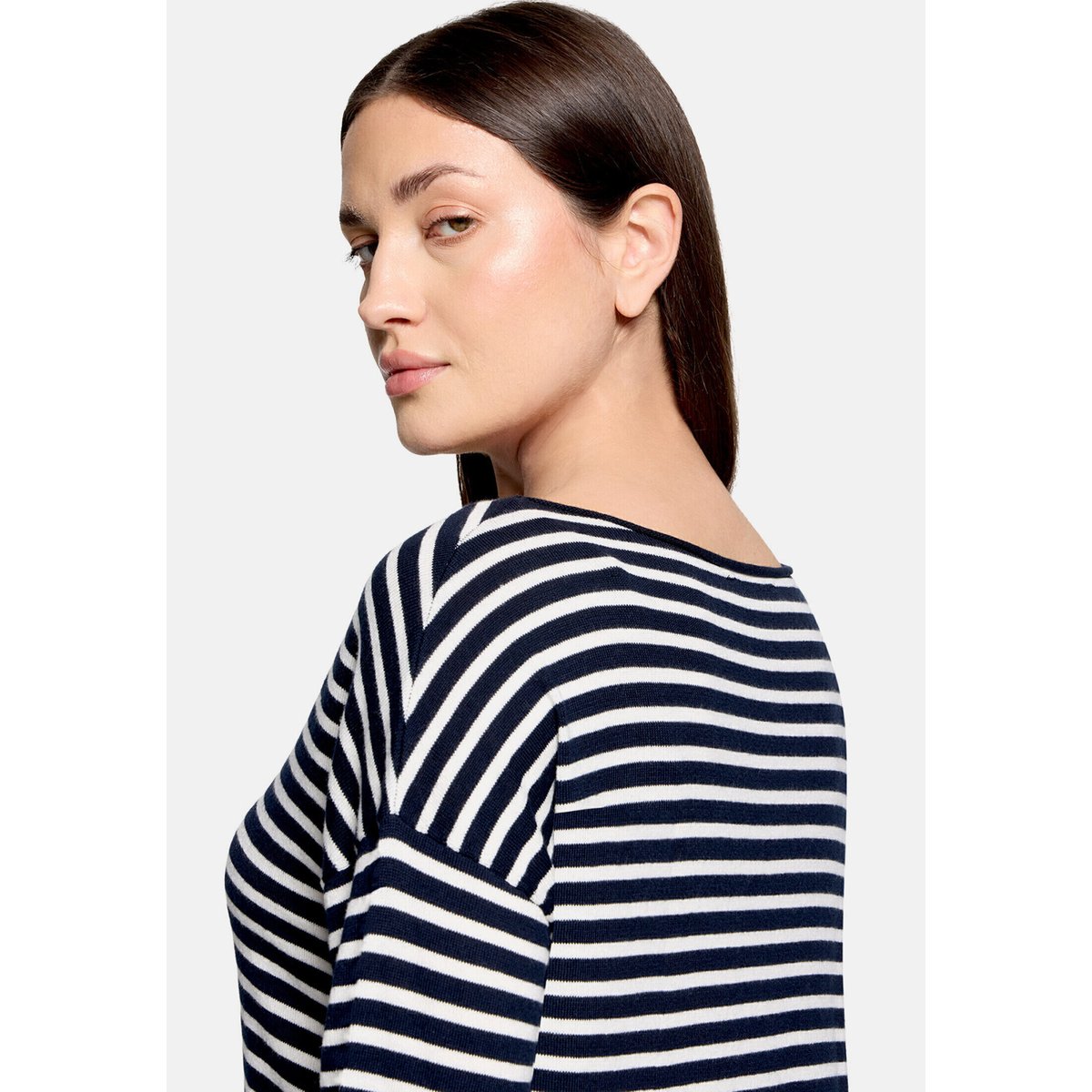 Pull-over en maille à encolure bateau patch dark blue/cream, BETTY BARCLAY