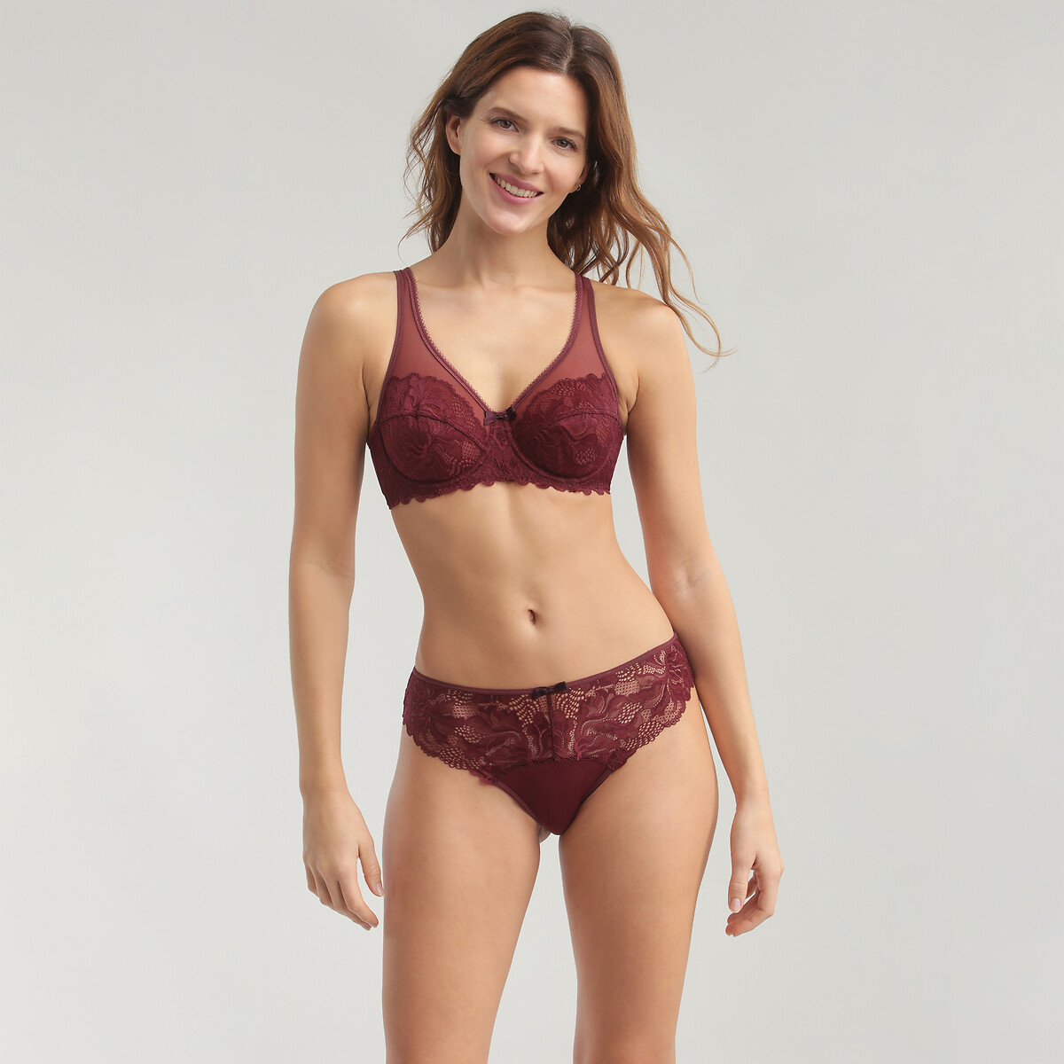 Tanga Generous dentelle lie de vin, DIM