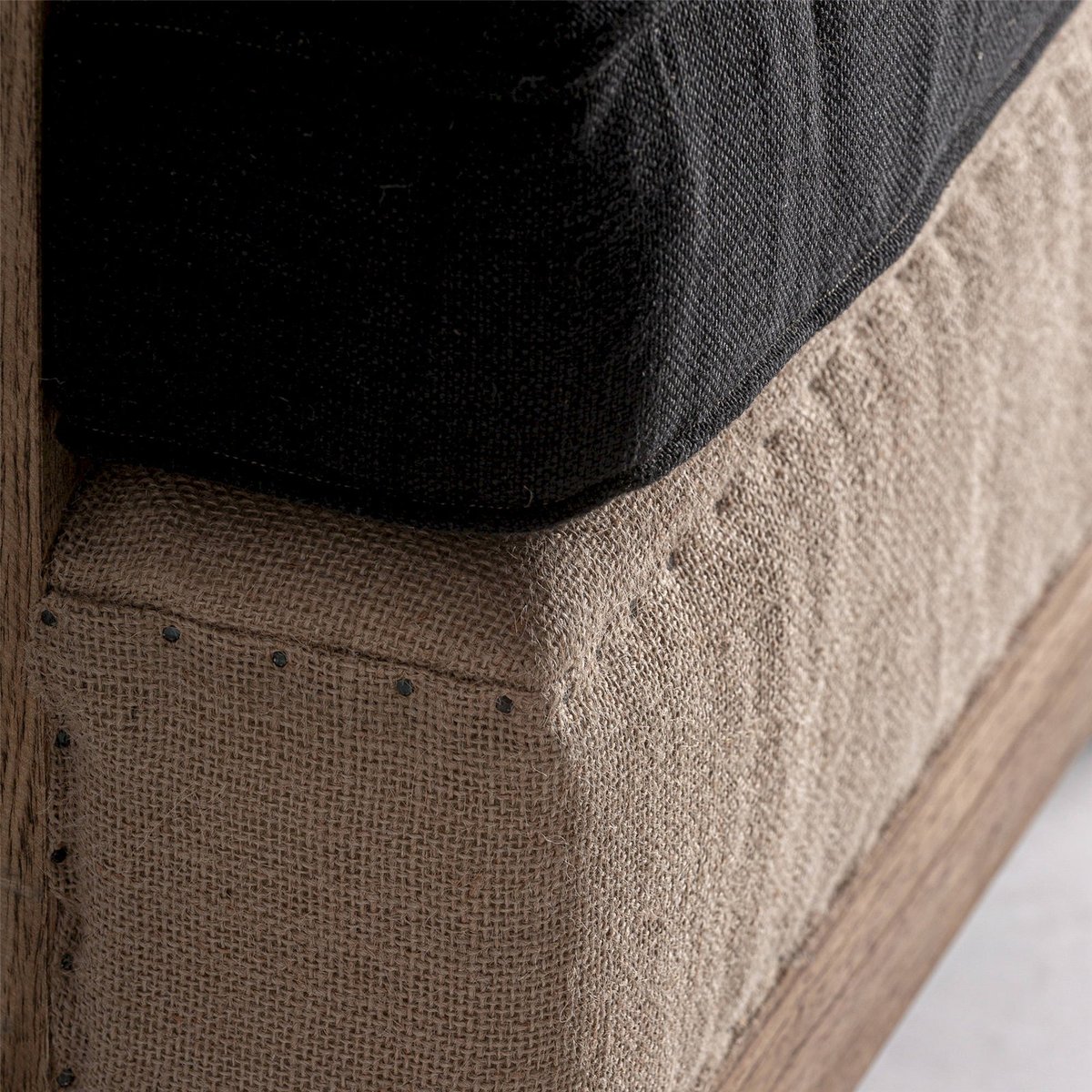 Fauteuil bergère haut dossier bois et lin noir et bois brun, RECOLLECTION