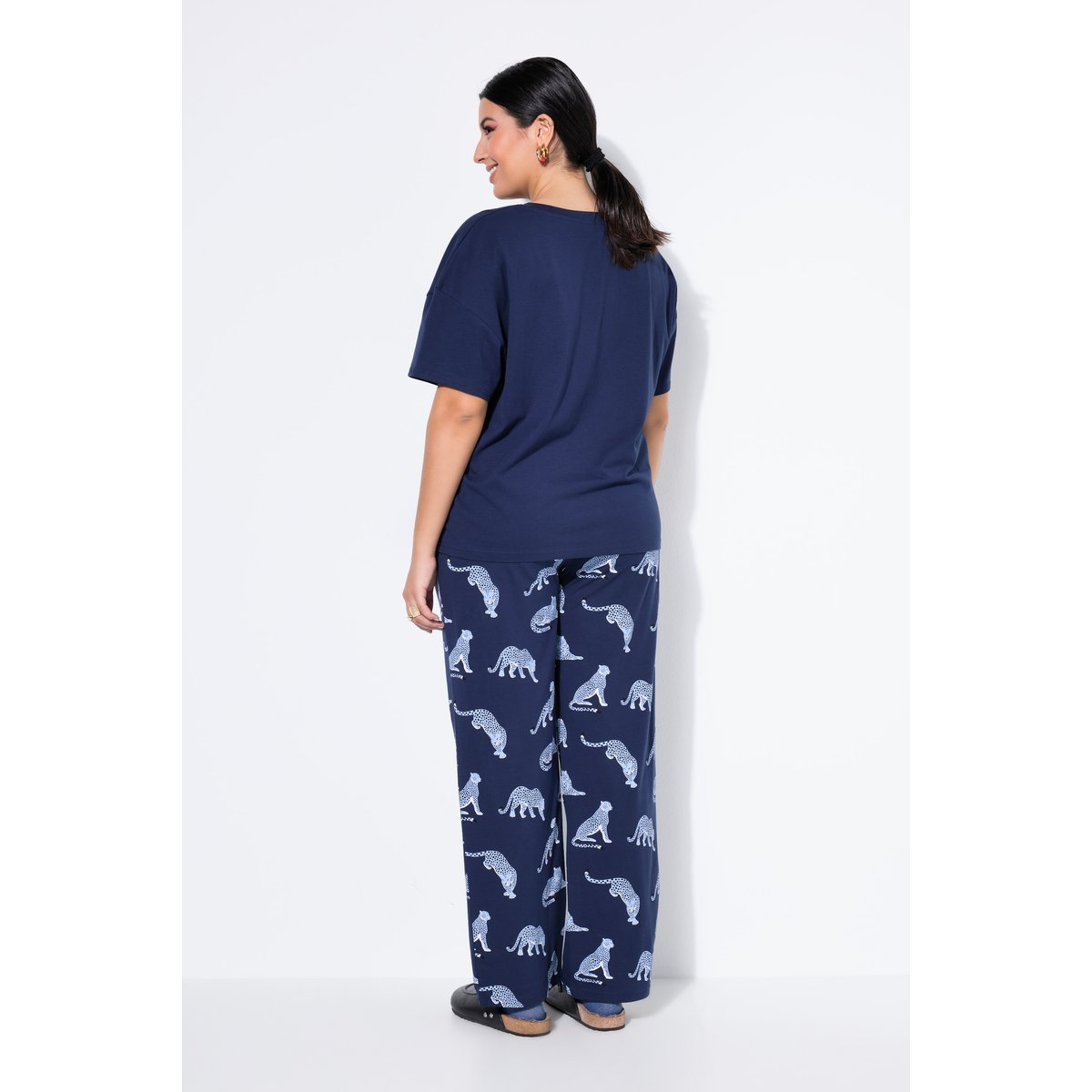 Pyjama composé d'un T-shirt uni marine, STUDIO UNTOLD