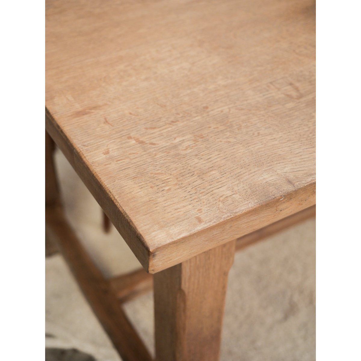 Table à manger rectangulaire en bois Romy N°1543 - Bon état bois clair, DEBONGOUT