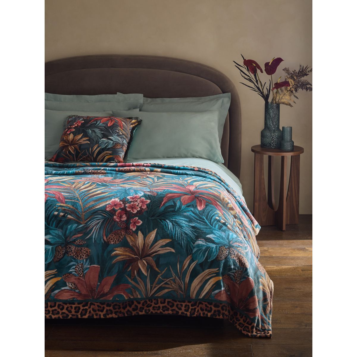 Jeté de lit en polaire à imprimé tropical bleu sarcelle, NEXT