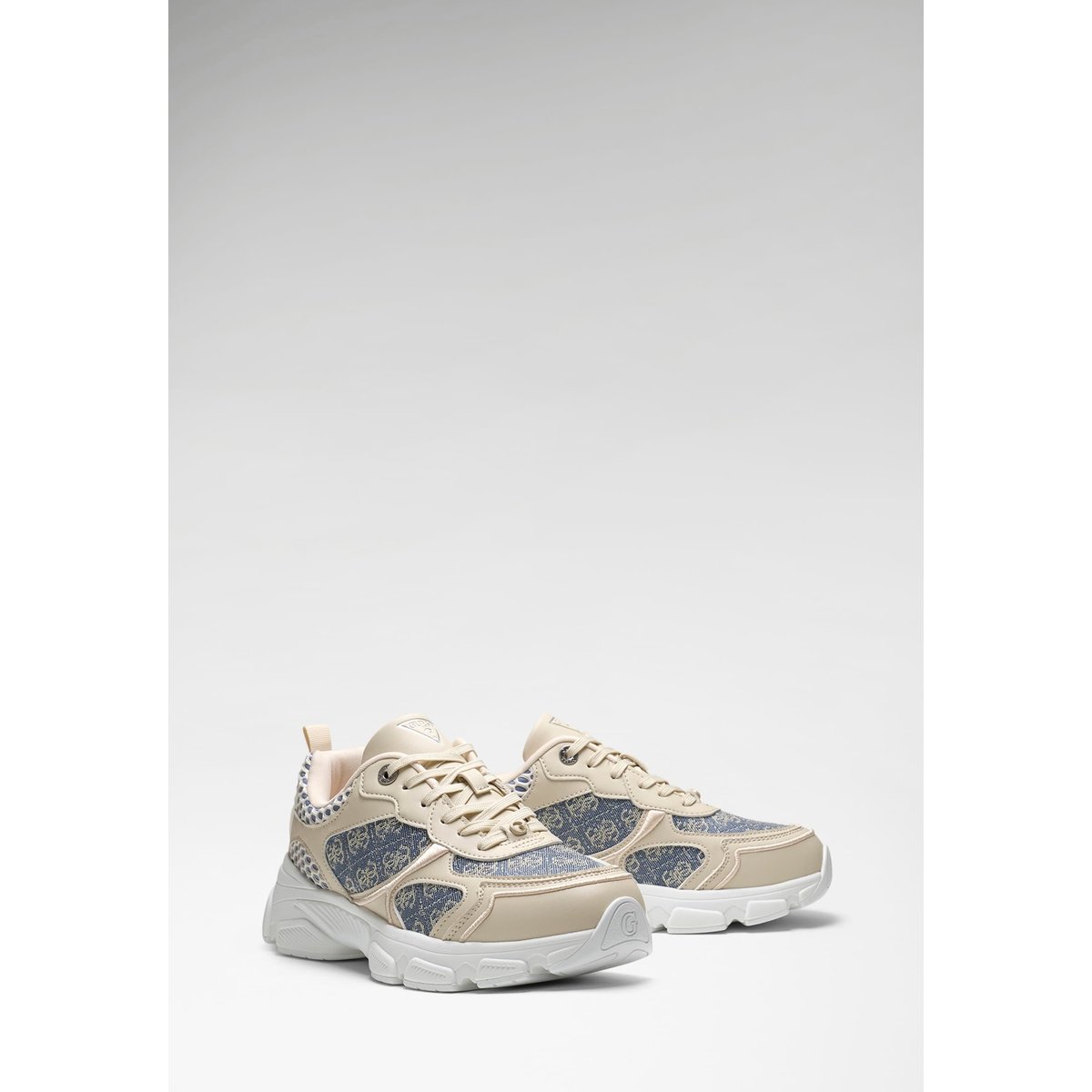Chaussures De Course Avec Logo Indye crème, GUESS