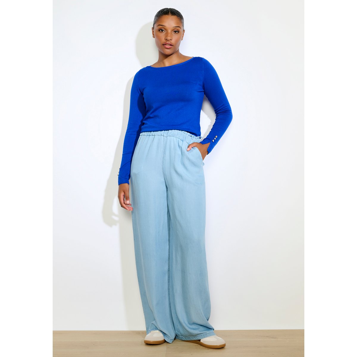 Pull boutons dorés bleu electrique, LOLALIZA