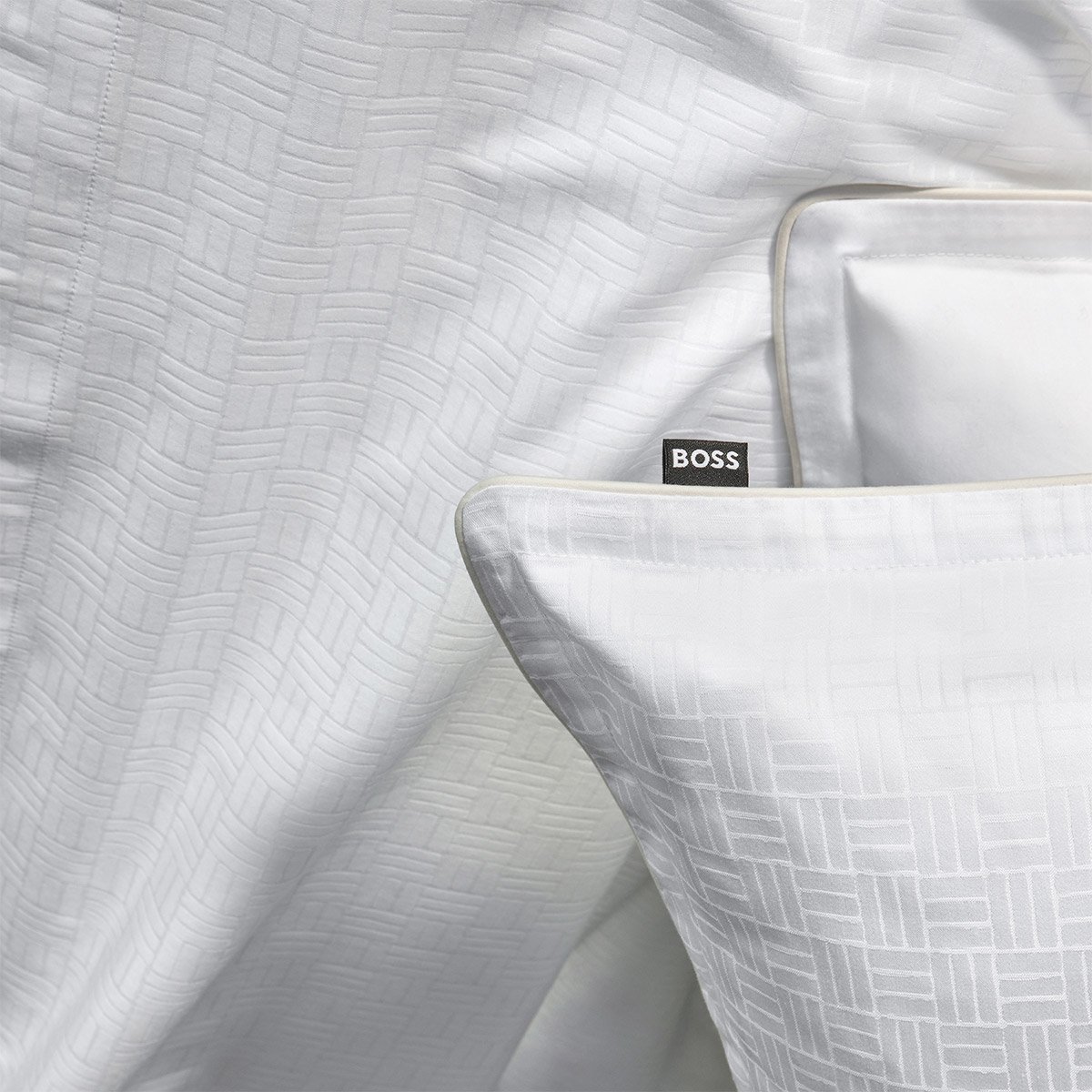 Taie d'oreiller en satin de coton bleu, LATTICE milk, BOSS HOME