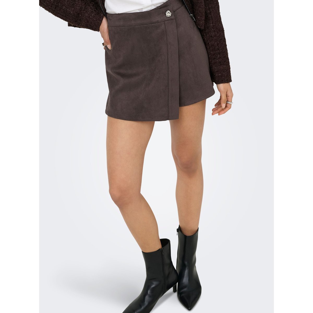 Skort bracken, ONLY