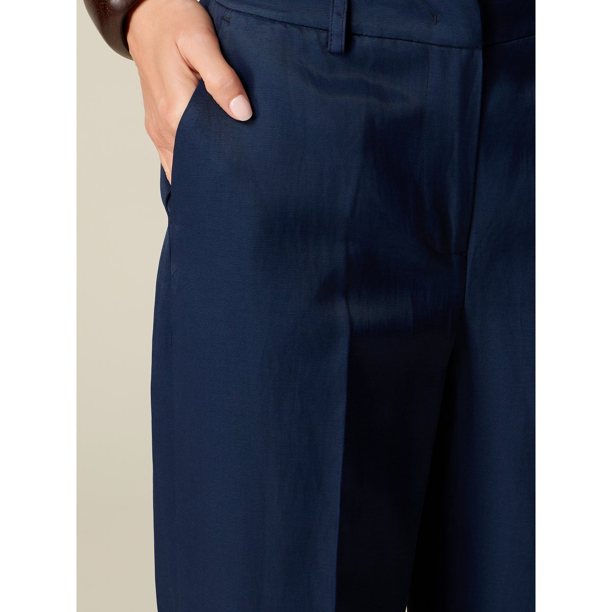Pantalon palazzo bleu, OLTRE