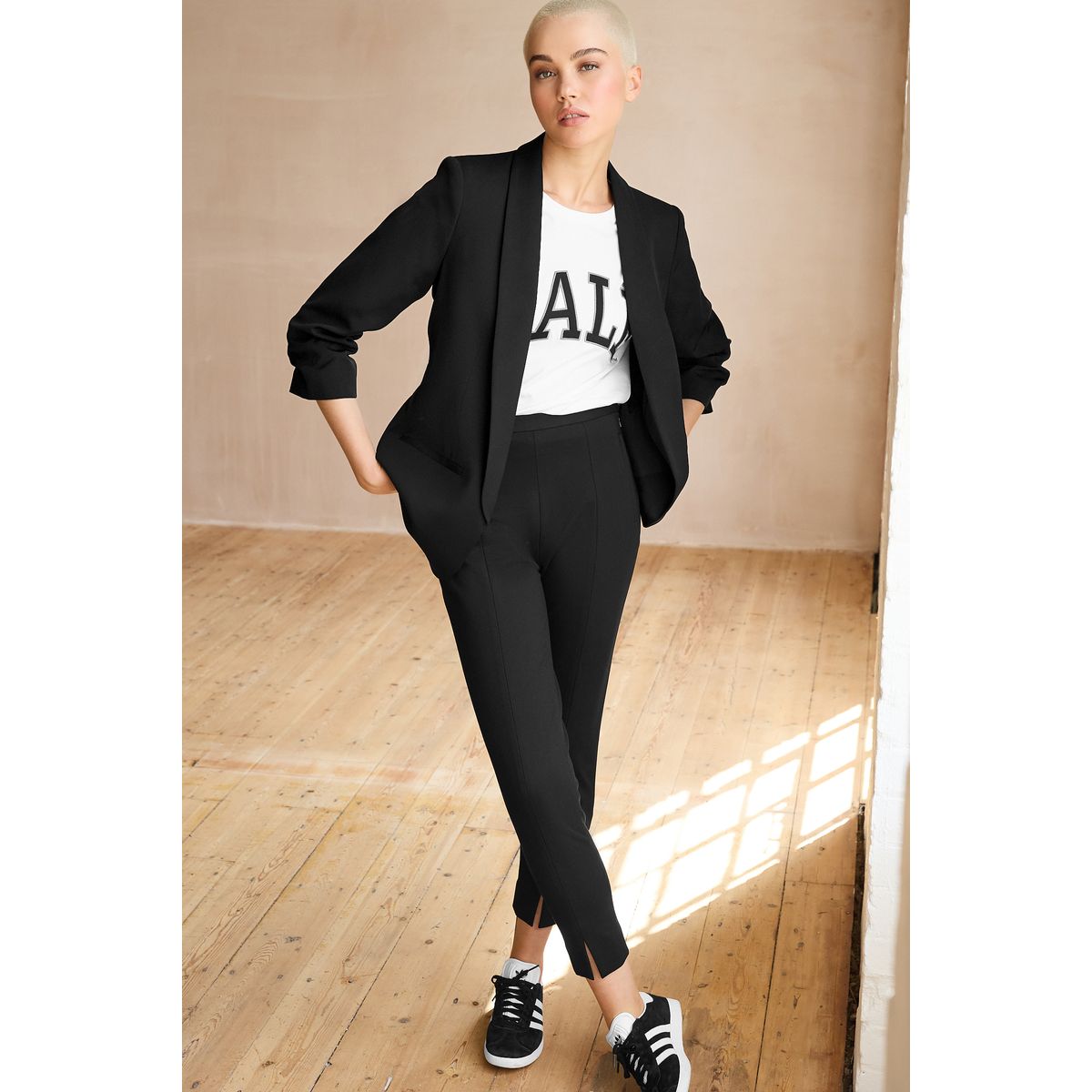 Blazer décontracté à manches froncées noir, NEXT