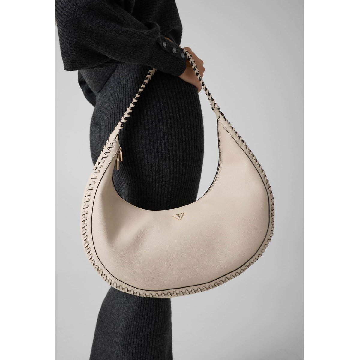 Sac Hobo Petra crème, GUESS