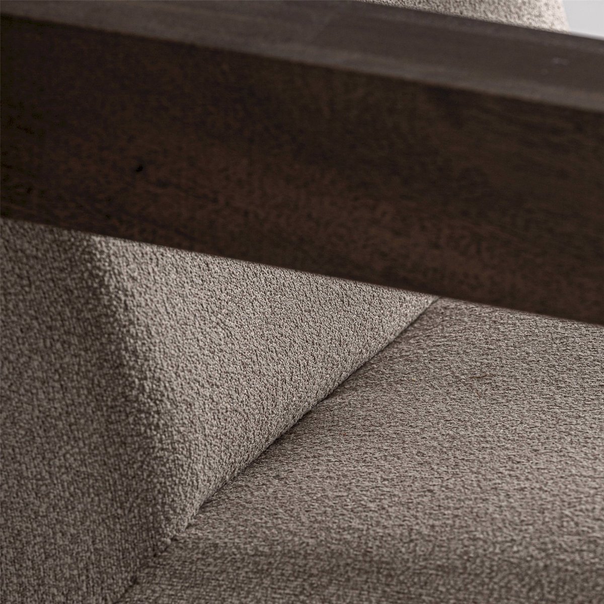 Fauteuil contemporain en bois massif crème et bois brun, RECOLLECTION