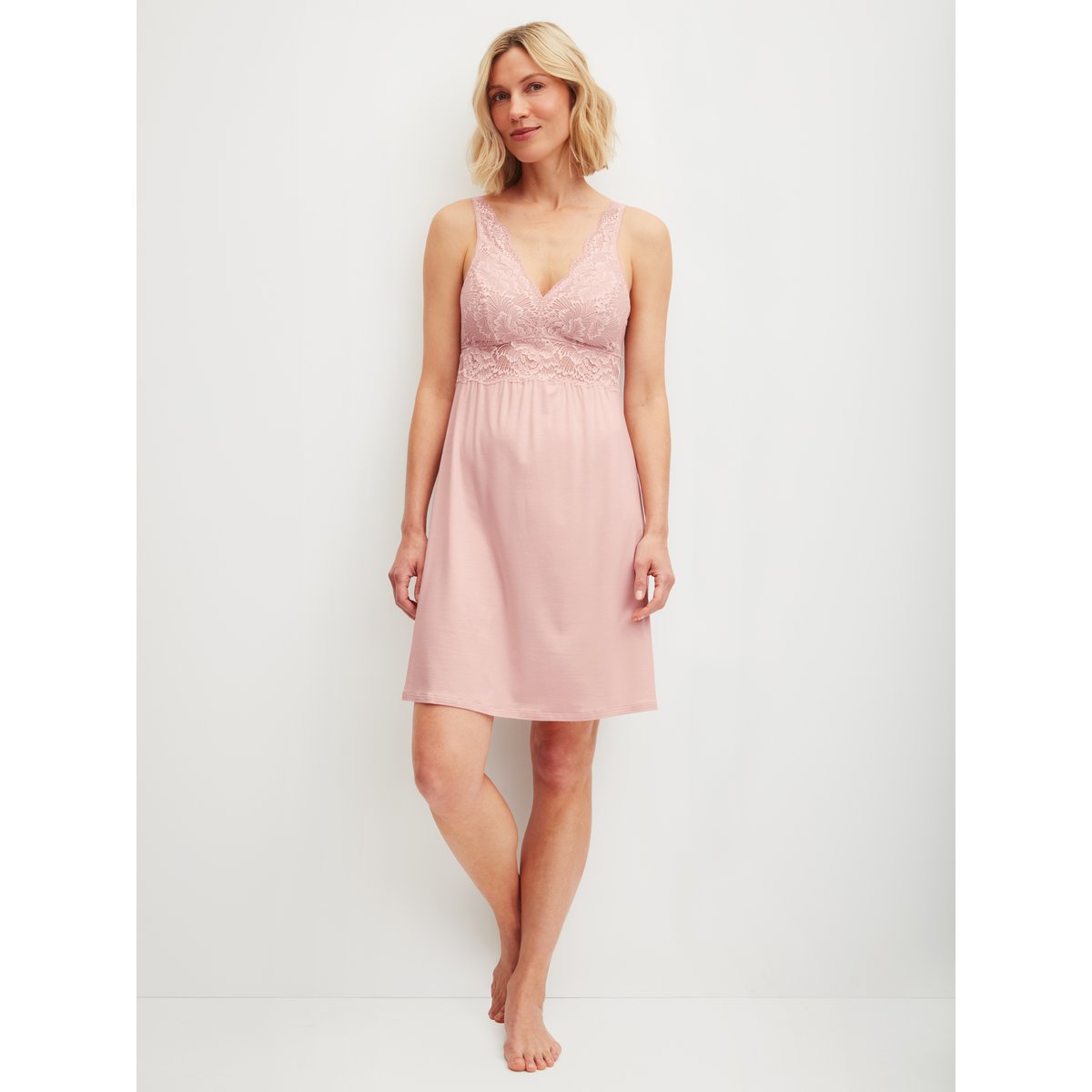 Chemise de nuit, longueur 95 cm sans manches Modal ELEGANT DREAMS rose pêche, CALIDA
