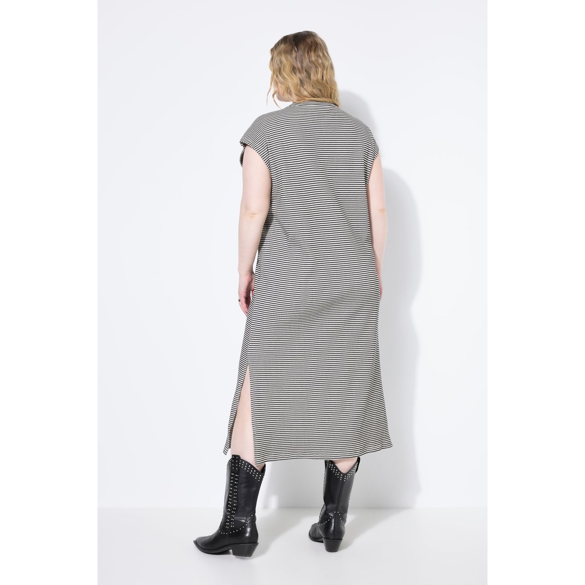 Robe midi oversize, jersey rayé noir, STUDIO UNTOLD
