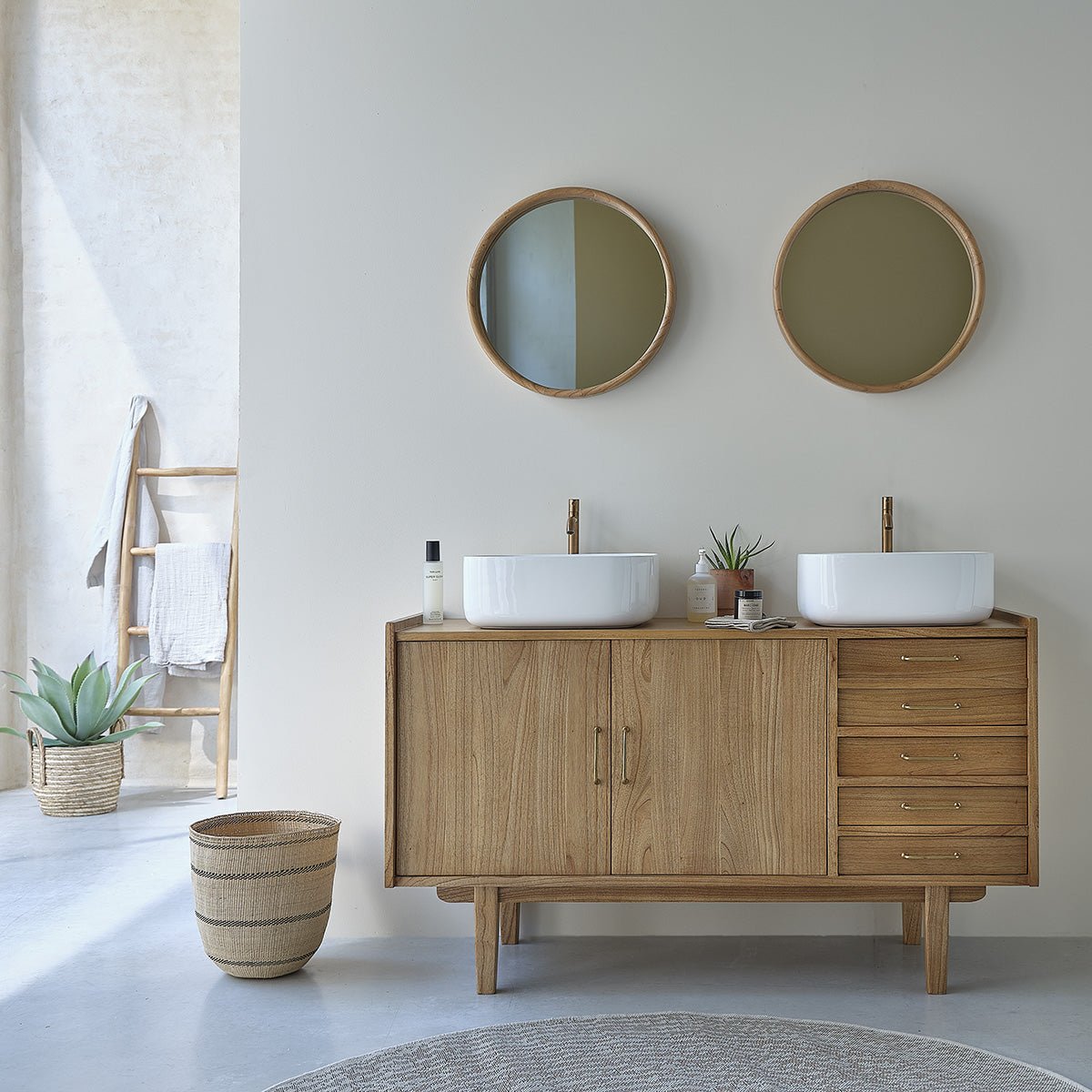 Meuble sous vasque en bois massif 135 cm FIFTIES naturel, BERAH GETAH