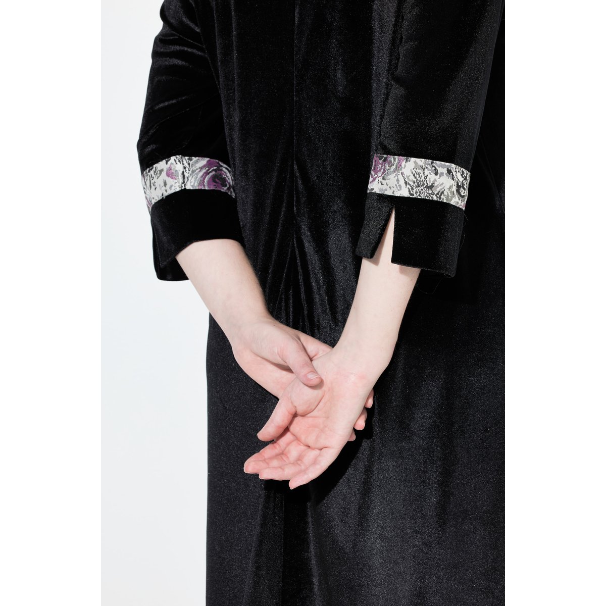 Robe en velours à col montant et manches 3/4 lilas foncé, ULLA POPKEN