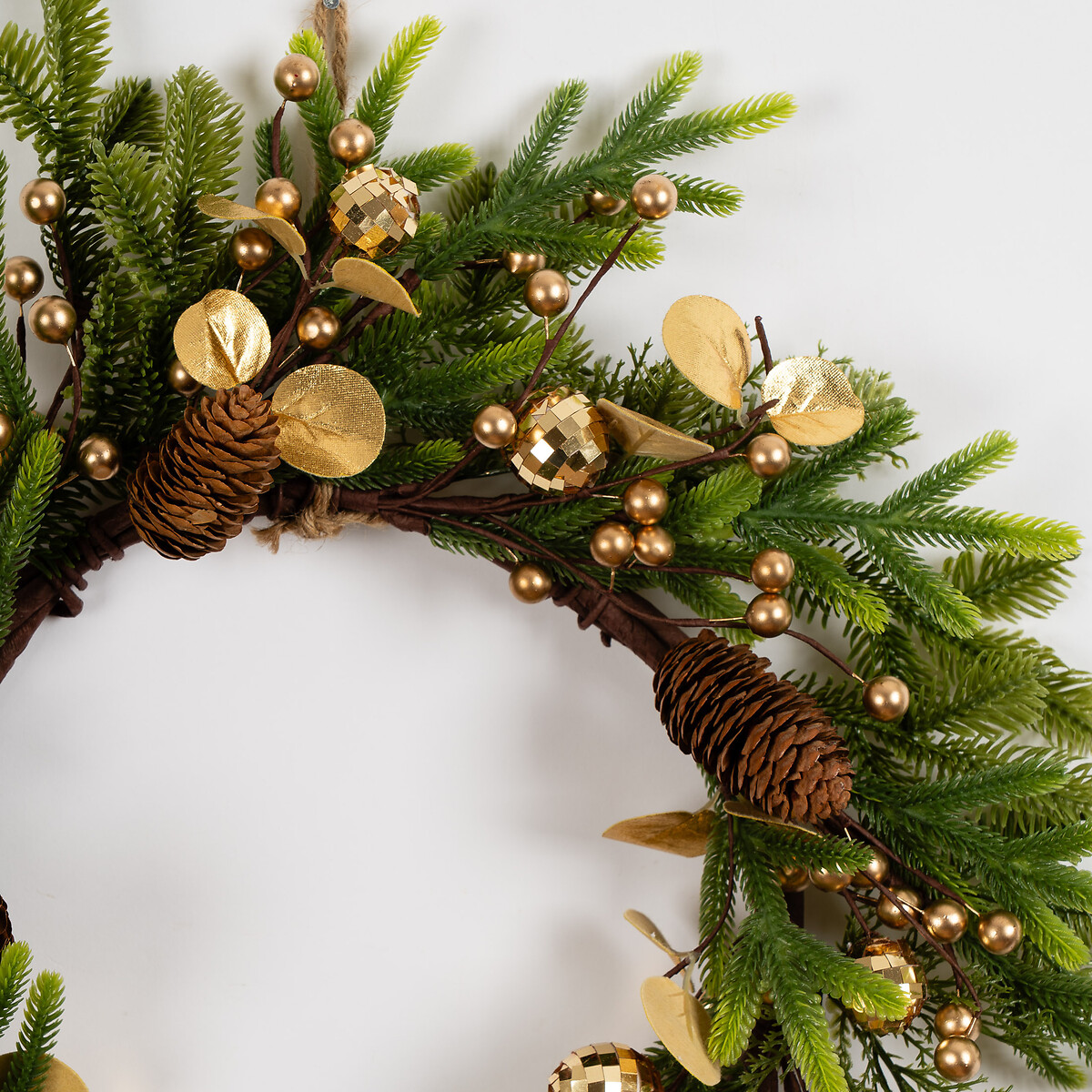 50cm Pine, Mirrorball Gold & Eucalyptus Wreath green, SO'HOME