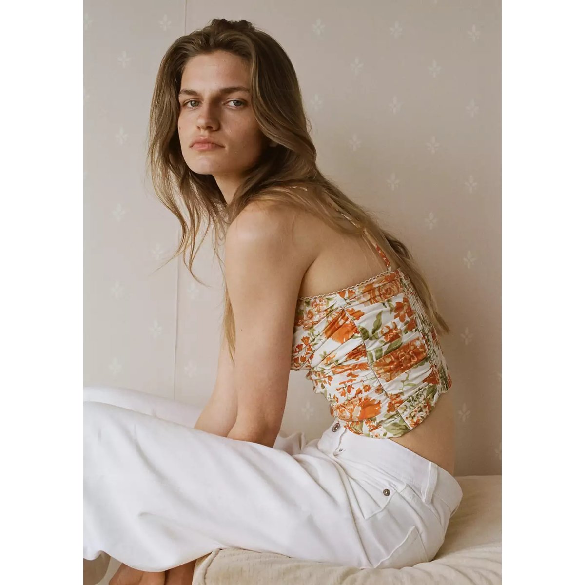 Top drapé à fleurs orange, MANGO