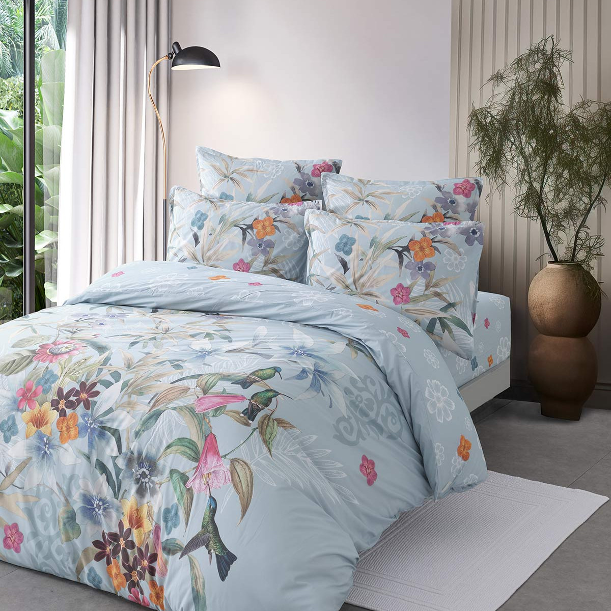 Parure de lit avec 2 taies 65x65 cm en percale BIRDIE bleu arctic, SENSEI MAISON