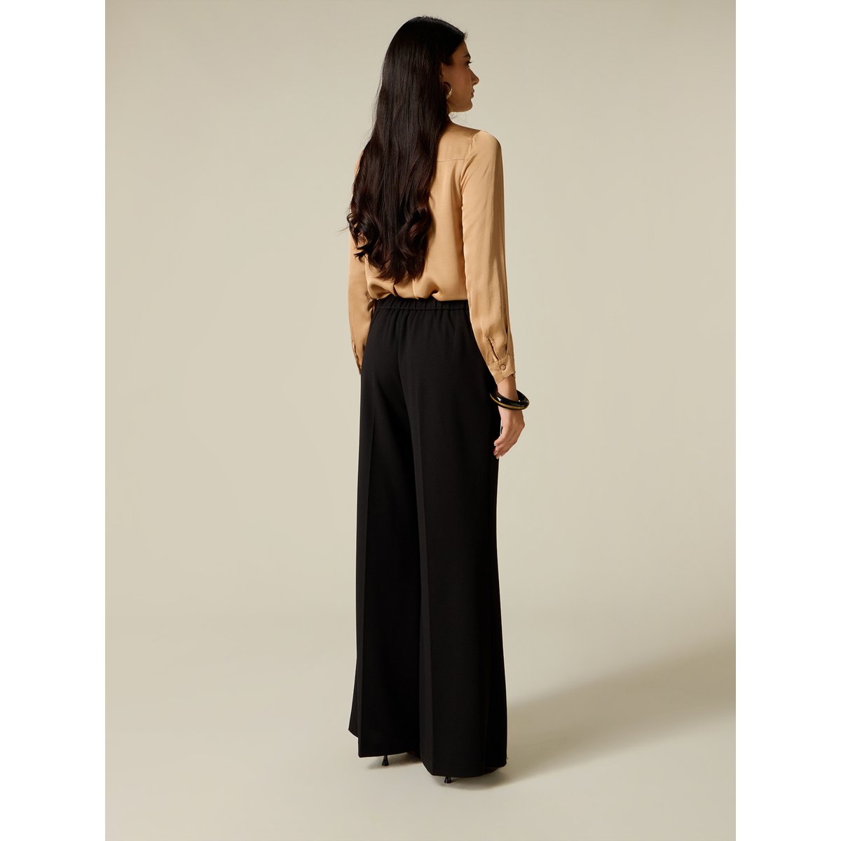 Pantalon palazzo noir, OLTRE