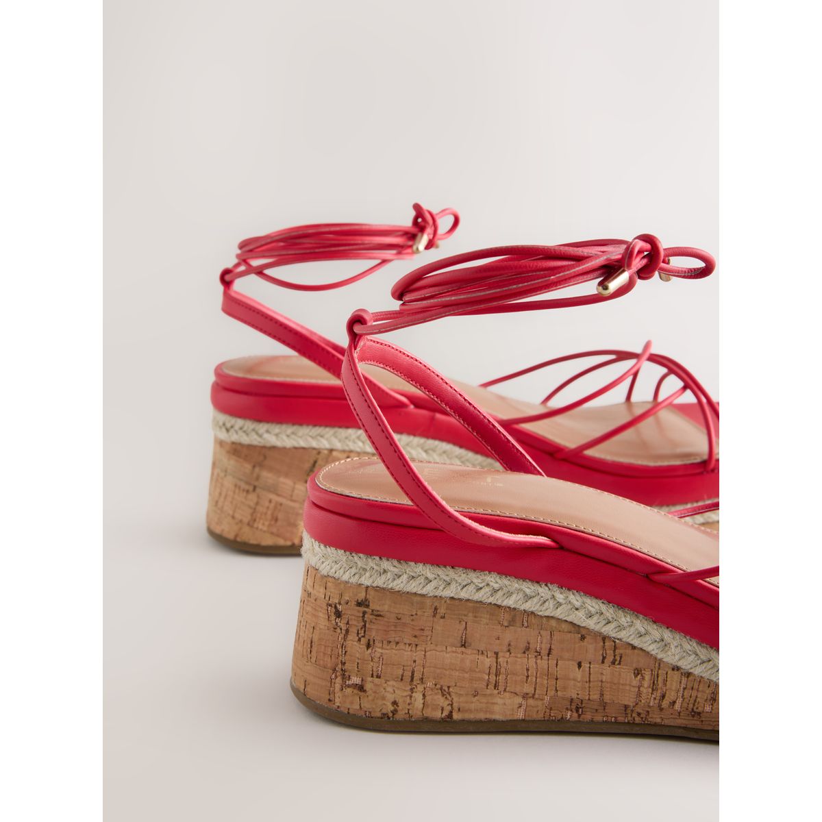 Chaussures compensées à brides rose, NEXT
