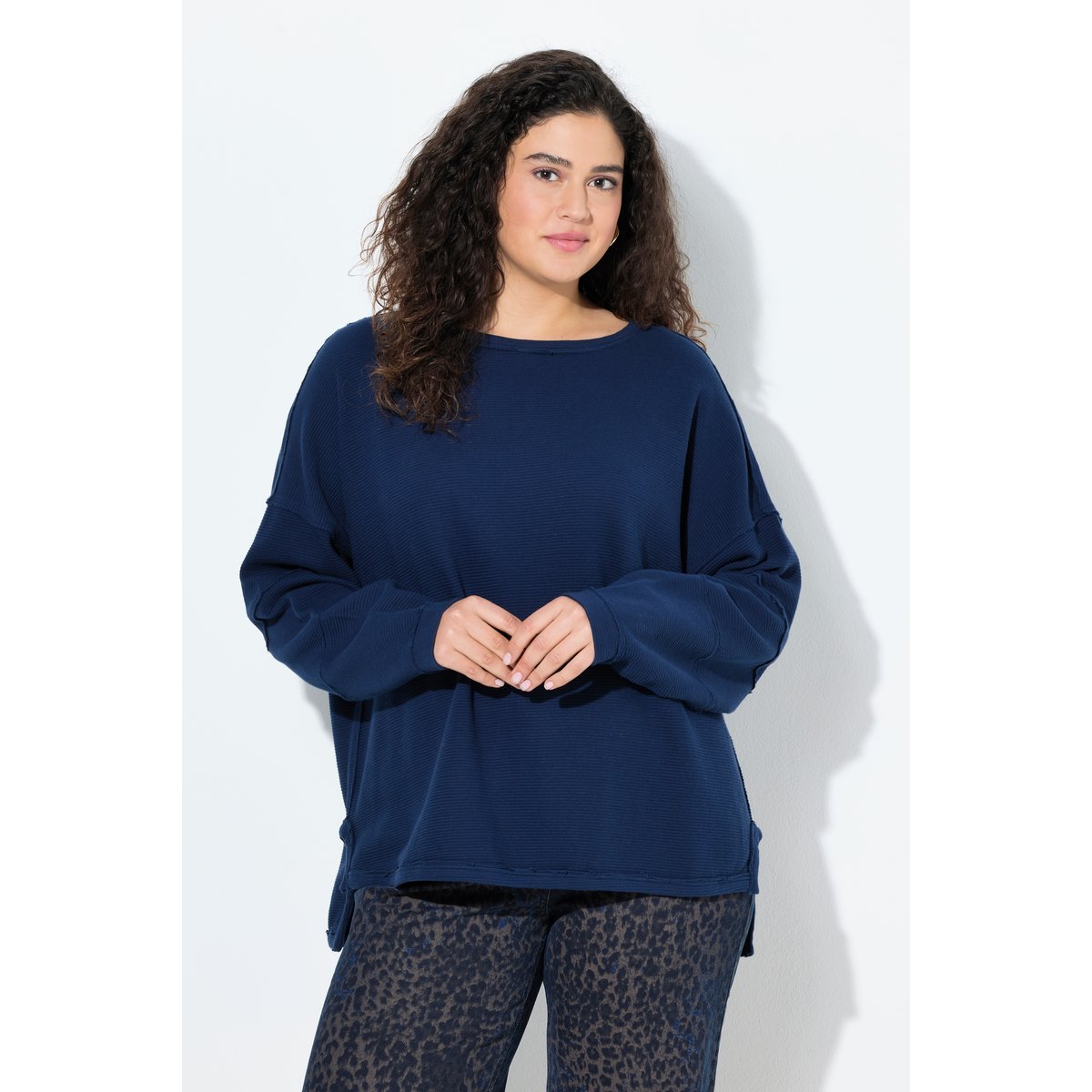 Sweat côtelé à col rond et manches longues bleu encre, ULLA POPKEN