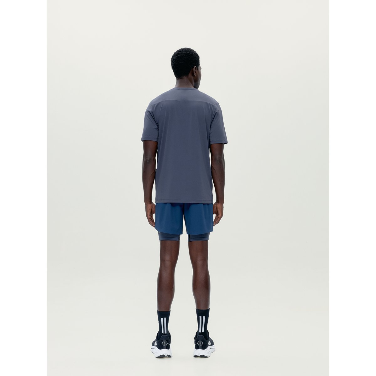 T-shirt de sport homme Volta 2.0 Manches courtes séchage rapide gris charbon, BORN
