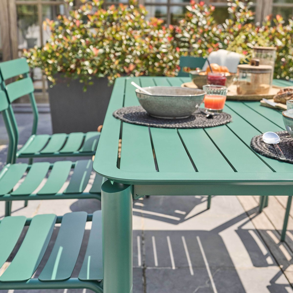 Salon de jardin table et 8 chaises en aluminium, ALMADA vert foncé, OVIALA