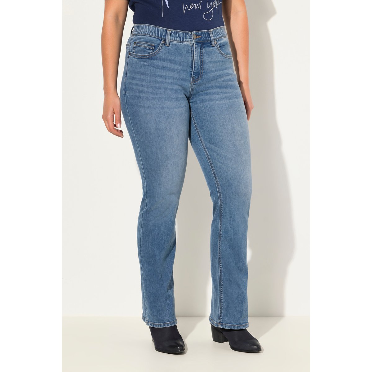 Jean Marie Bootcut, coupe 5 poches bleu clair, ULLA POPKEN