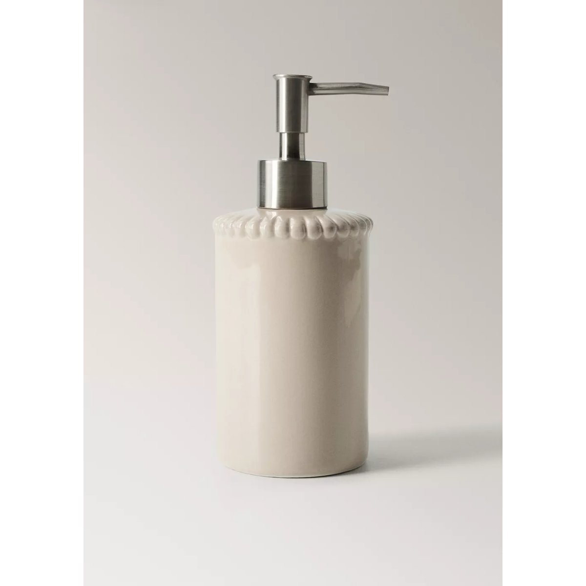 Distributeur en faïence aspect laqué beige, MANGO HOME