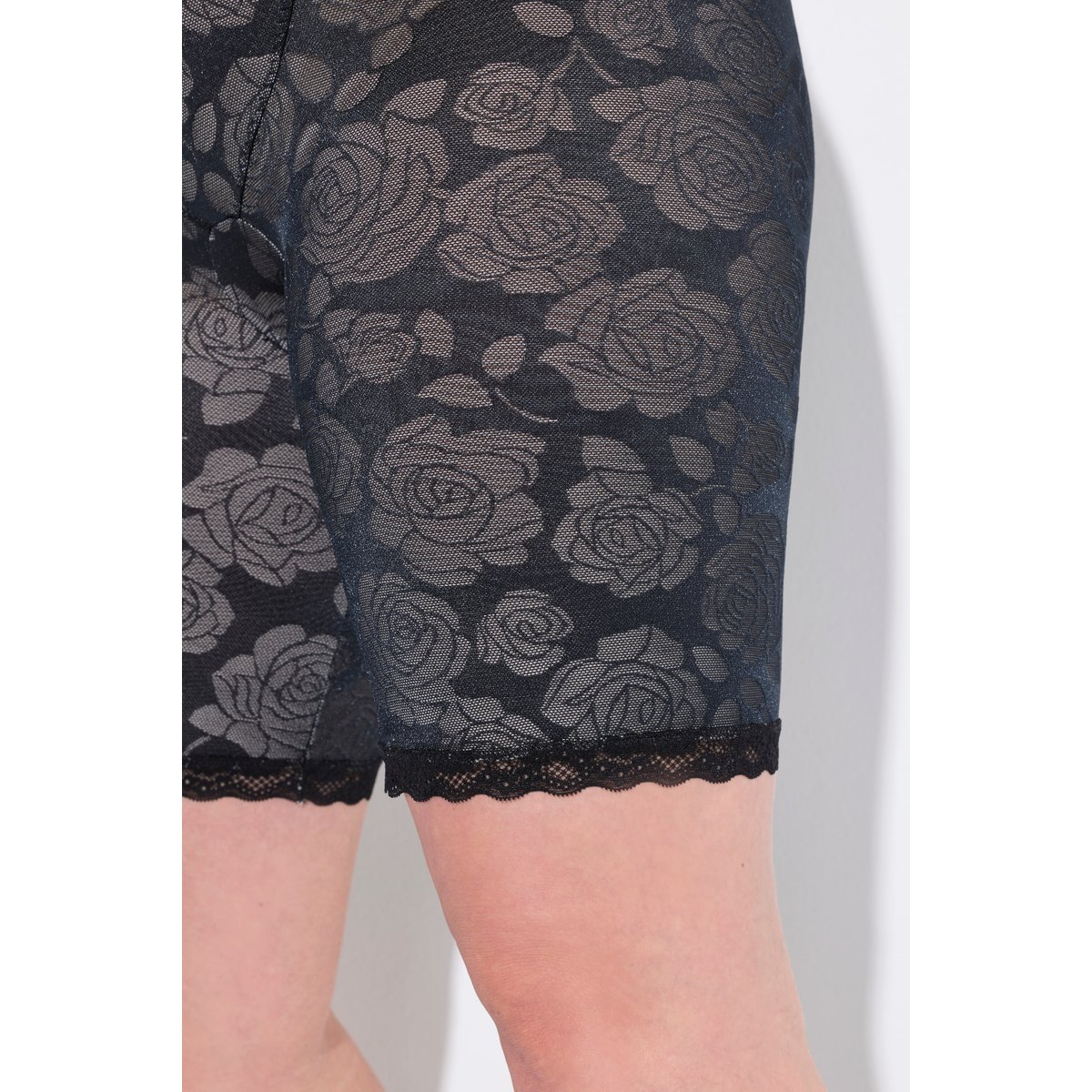 Panty gainant TRUYOU en dentelle. Taille noir, ULLA POPKEN