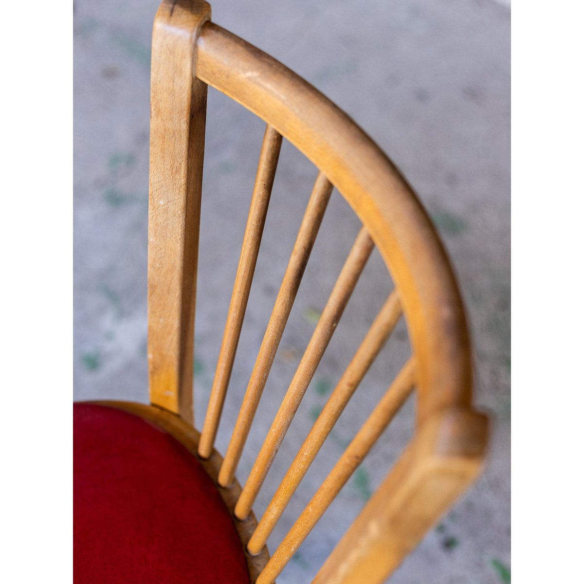 Paire de chaises Baumann Alma N°1981 - Bon état bois clair, DEBONGOUT