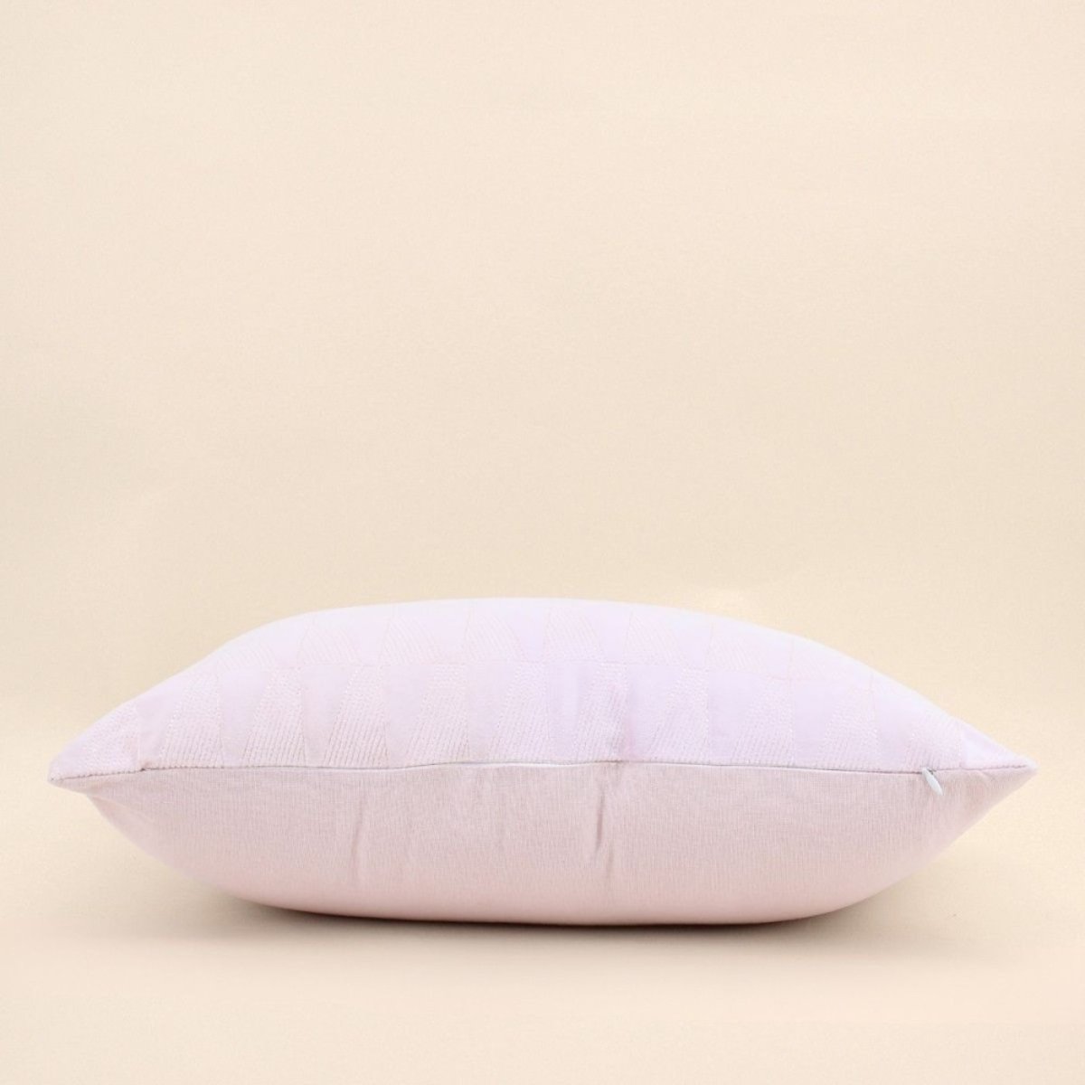 Coussin en velours brodé 30x50cm rose, ORNAMI