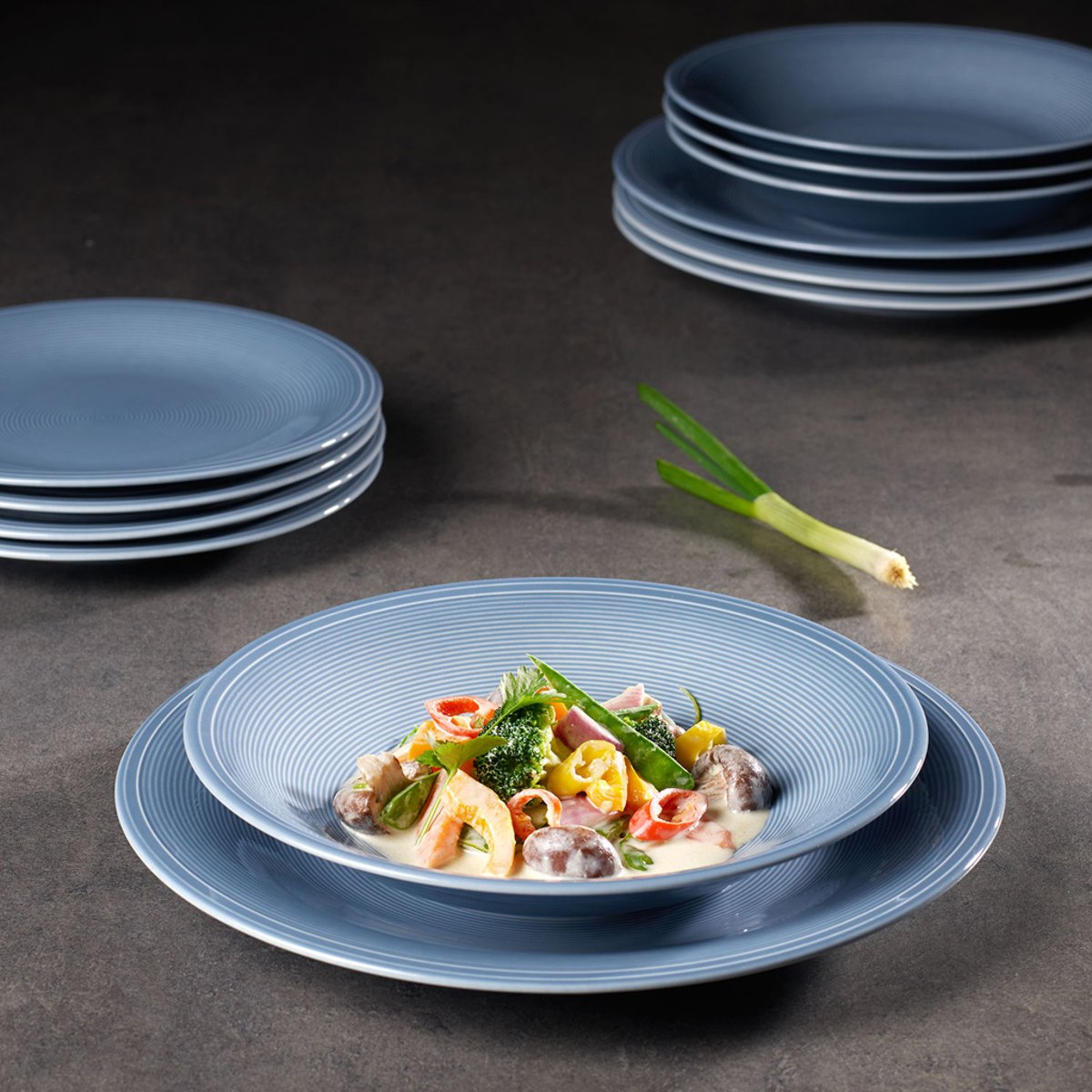 Assiette Creuse COLOR LOOP bleu, LIKE. BY VILLEROY & BOCH