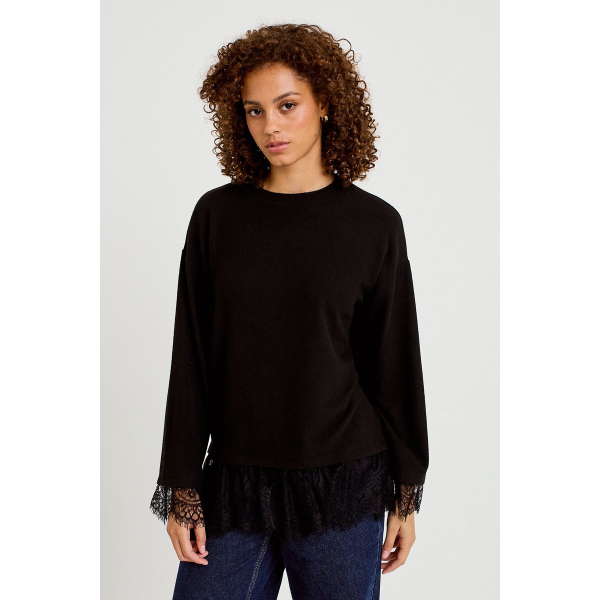 T-shirt manches longues avec dentelle noir, CACHE CACHE