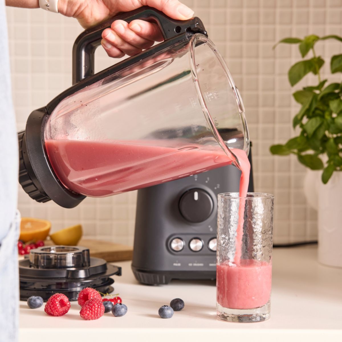Blender MTB2 - Spécial Glace Pilée - Bol Verre 1.75L / 1300W couleur unique, MIOGO