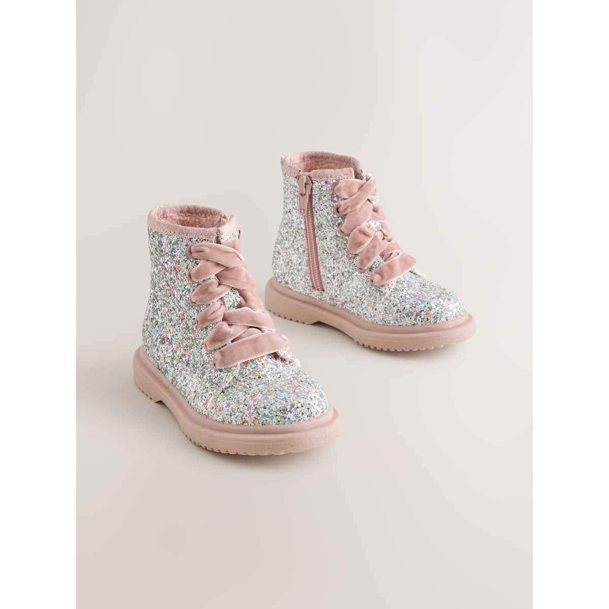 Bottines à lacets paillettes argentées/roses, NEXT